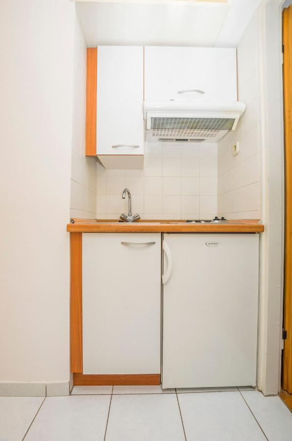 Apartment And Rooms Franka Zaboric Bagian luar foto